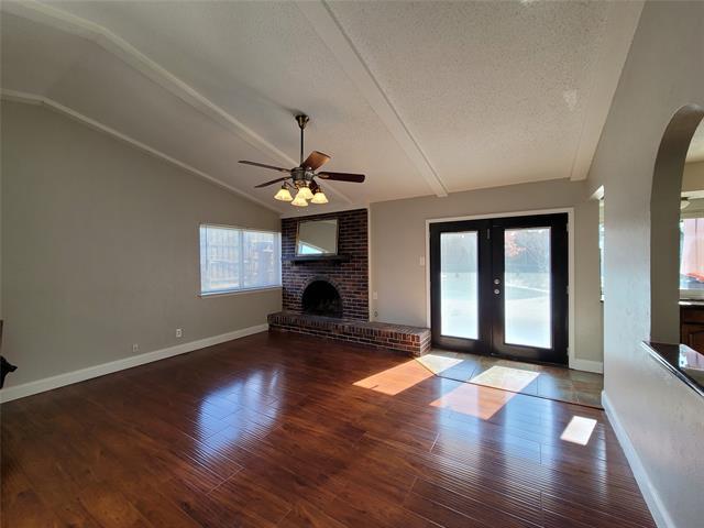 Building Photo - 3516 Wildwood Cir