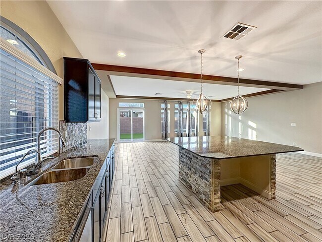 Building Photo - 6372 Tamber Bay Rd