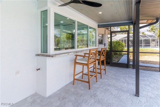 Building Photo - 3405 SE 16th Pl