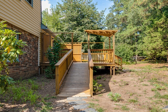 Building Photo - Beautiful Midlothian Rental in Prime Location! ***Available Early-Mid February***