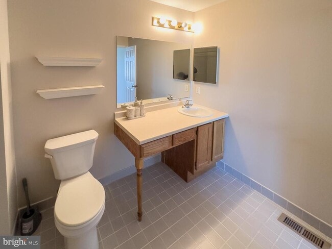 Building Photo - 806 Wharton Rd