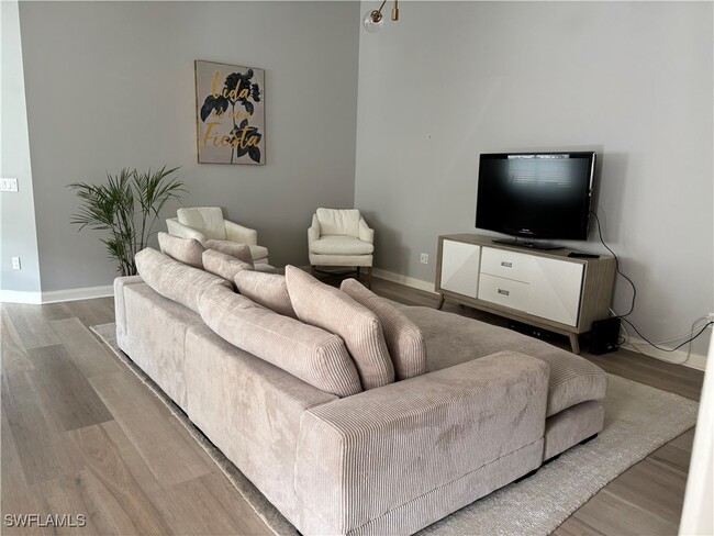 Building Photo - 3238 Barbados Ln