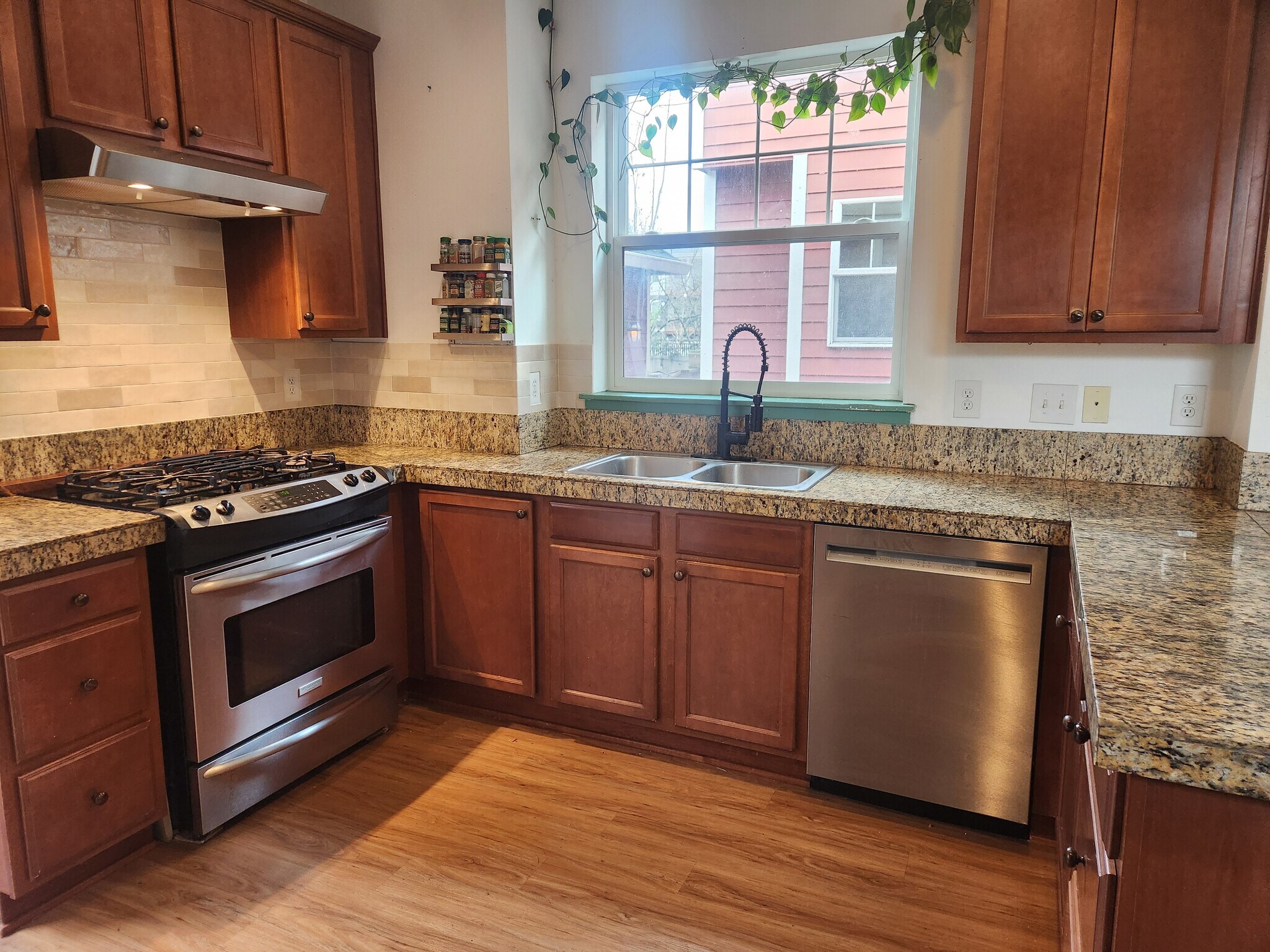 Building Photo - 7727 N Kellogg St