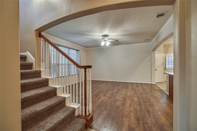 Building Photo - 17250 Lafayette Hollow Ln