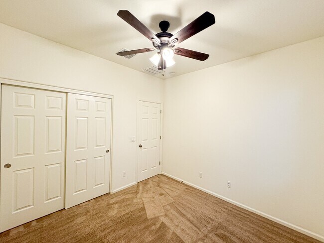 Building Photo - 27283 N 75th Dr