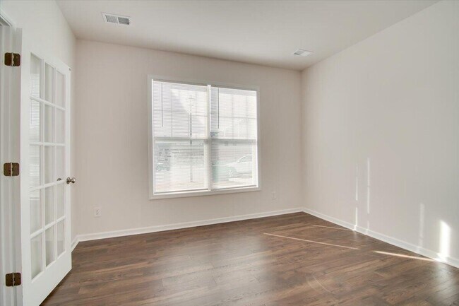 Building Photo - 6242 High Top Ln