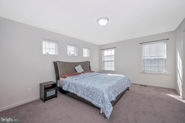 Building Photo - 7780 Dagny Wy