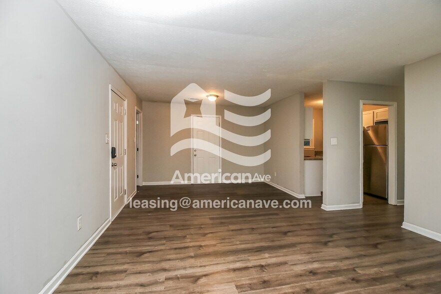 Building Photo - 10235 Waterford Rd NE