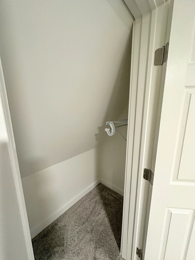 Building Photo - 1337 Methyl St