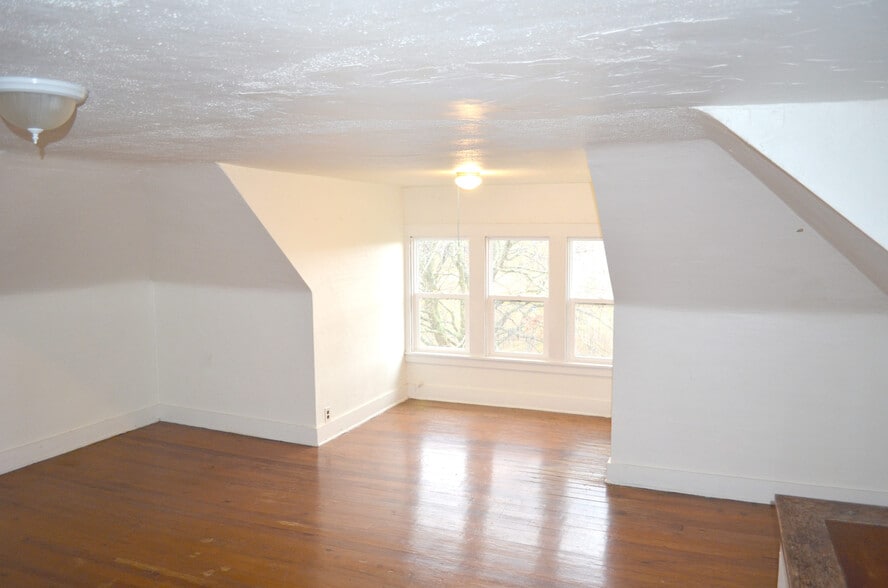 Building Photo - 3690 Enlow Rd