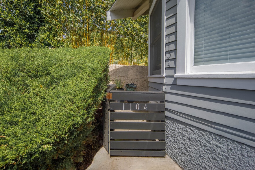 Entrance - 1100 Coronado Ter