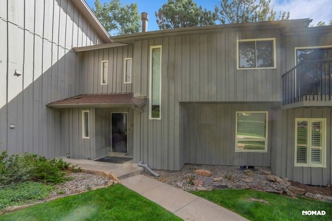 Building Photo - Spacious 4BR Condo in Evergreen