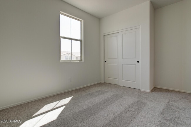 Building Photo - 11442 W La Reata Ave