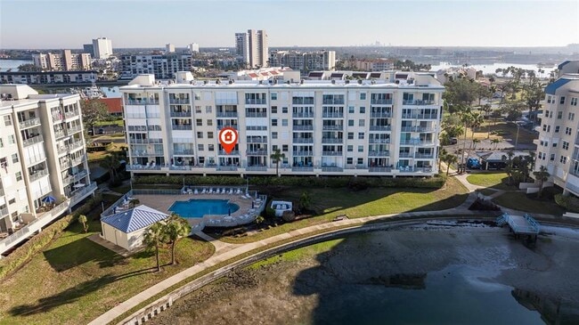 Building Photo - 7902 Sailboat Key Blvd S