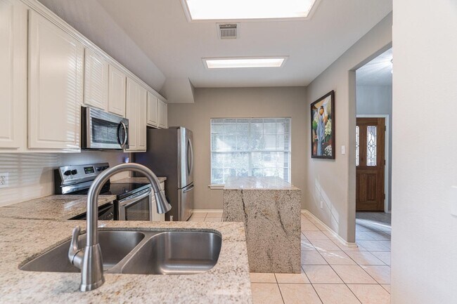 Building Photo - 46 S Wynnoak Cir