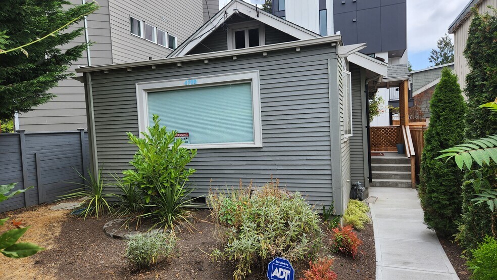 Building Photo - 4708 Midvale Ave N