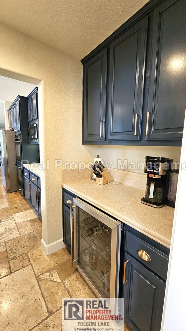 Building Photo - 2665 Aberdeen Ln