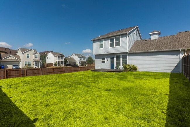 Building Photo - 915 Greene Way