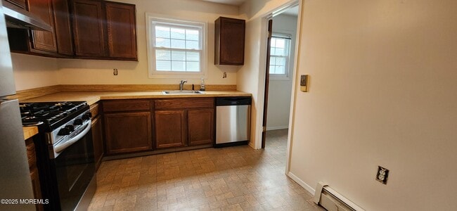 Building Photo - 6 Panama Ct