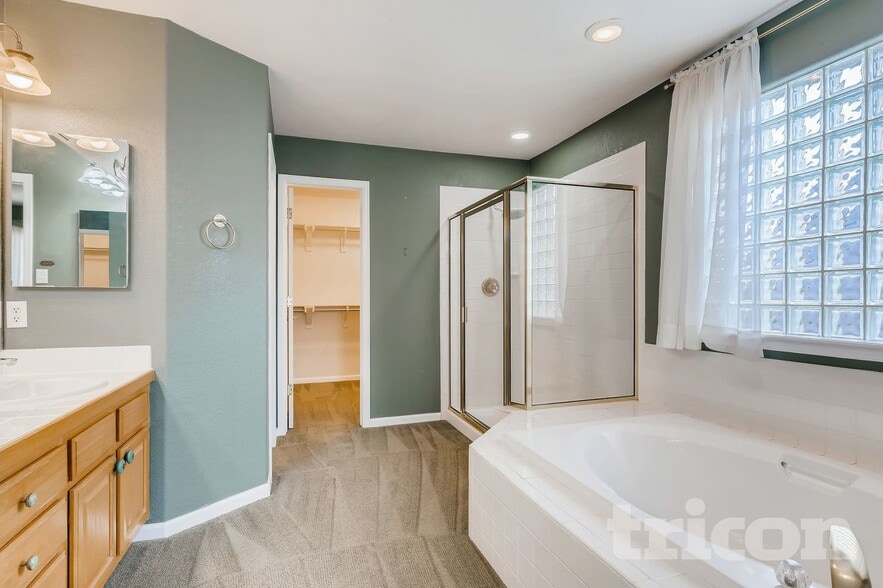 Building Photo - 14298 E Hampden Ave