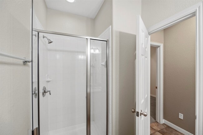 Building Photo - 28210 Chalet Park Dr