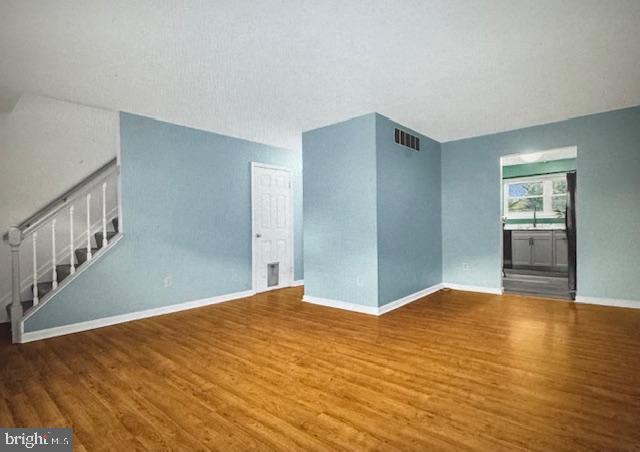 Building Photo - 1212 Holmespun Dr