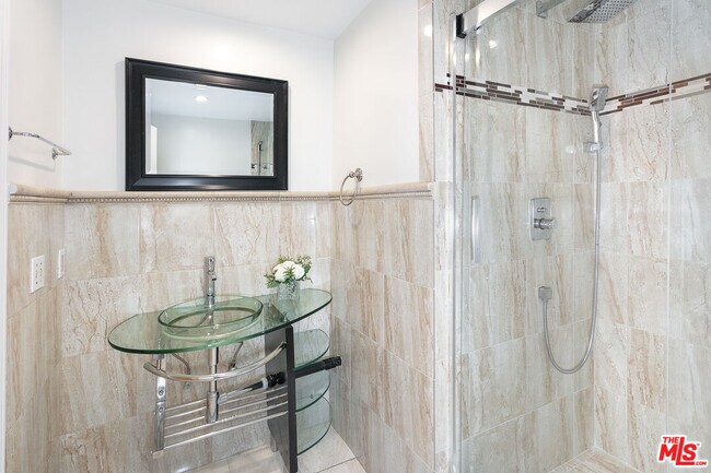 Building Photo - 1950 S Beverly Glen Blvd