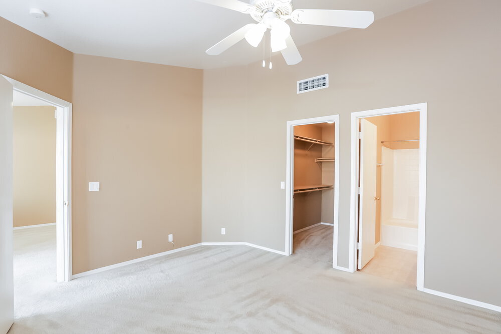 Building Photo - 2030 N 87th Dr