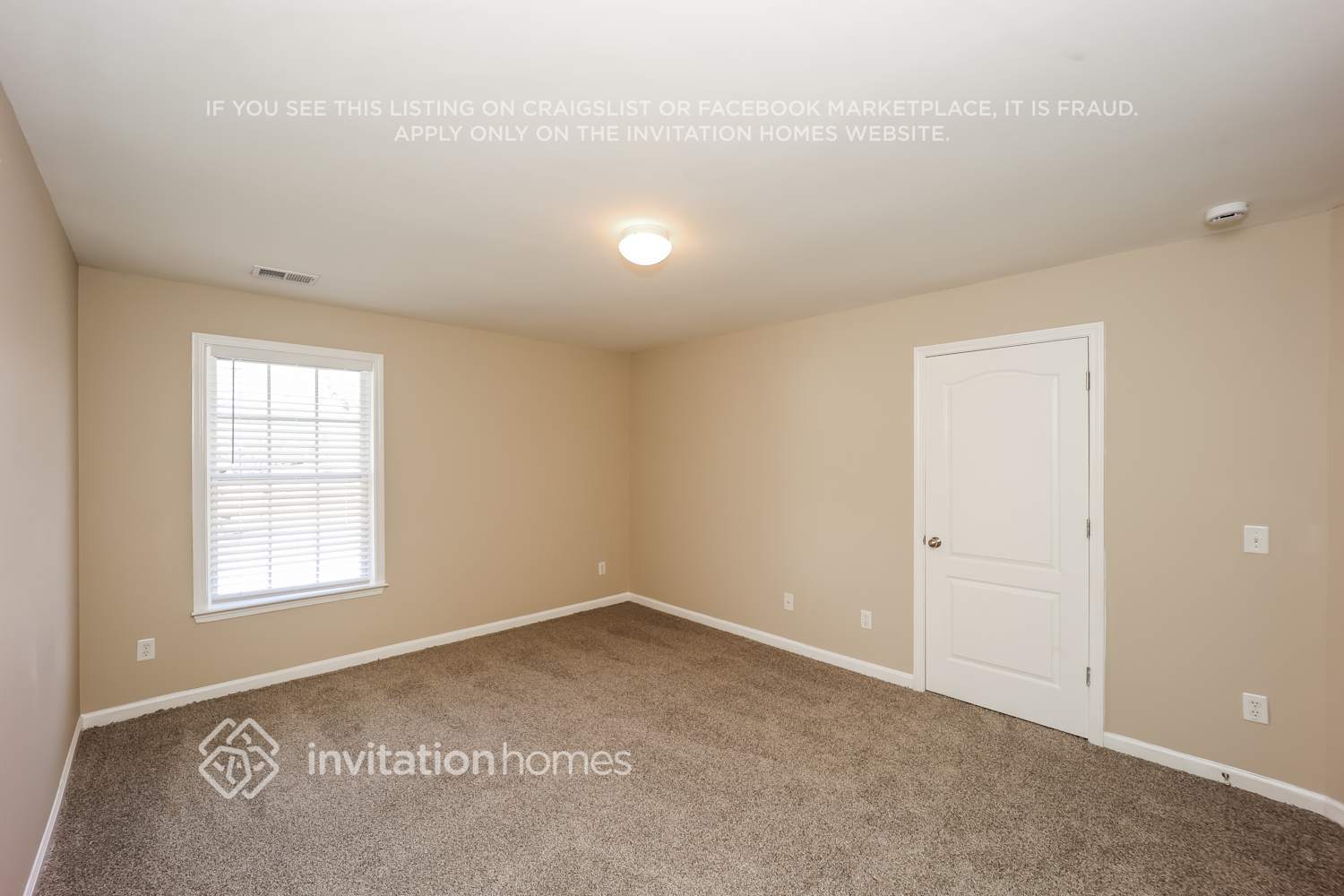 Building Photo - 2447 McIntosh Dr