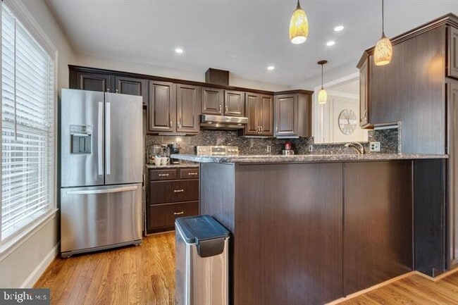 Building Photo - 3956 Valley Ridge Dr