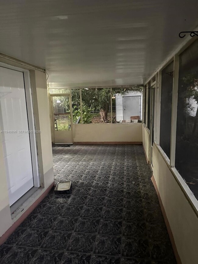 Building Photo - 1705 NE 157th Ter