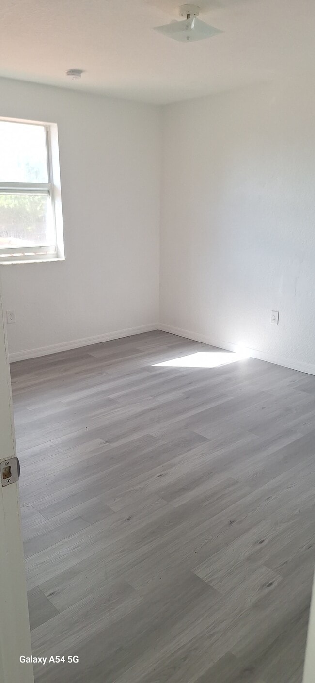 Building Photo - 674 NW 46th St