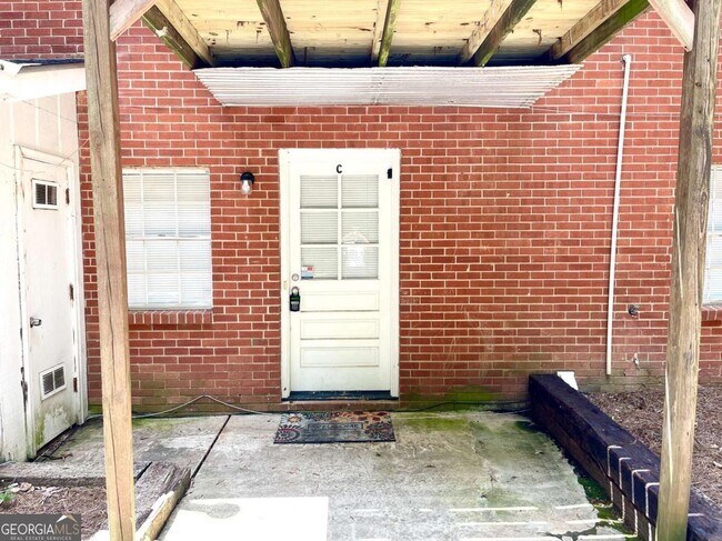 Building Photo - 135 Meadowbrook Ct