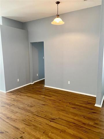 Building Photo - 203 Jacinth Ln