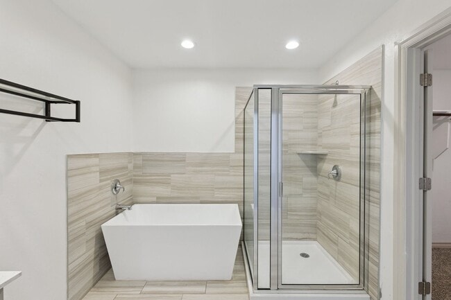 Building Photo - Stunning 4-Bed Home in Deer Creek Schools with Open Floorplan & Community Amenities