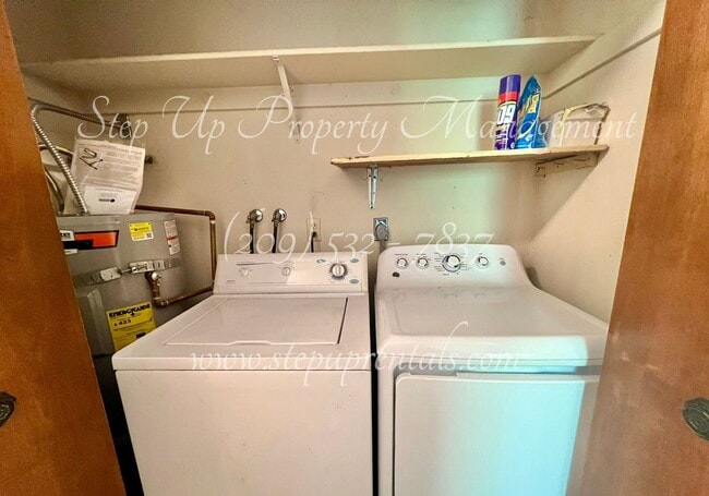 Building Photo - Cozy All Electric, 3 Bed 2 Bath Home in Phoenix Lake Estates!