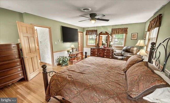 Building Photo - 7203 Peekskill Dr