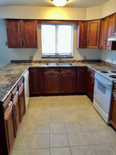 Building Photo - 4600 S Packard Ave