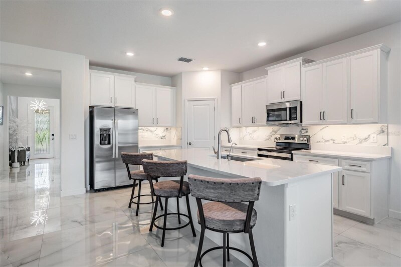 Building Photo - 10381 Tupper Cay Dr