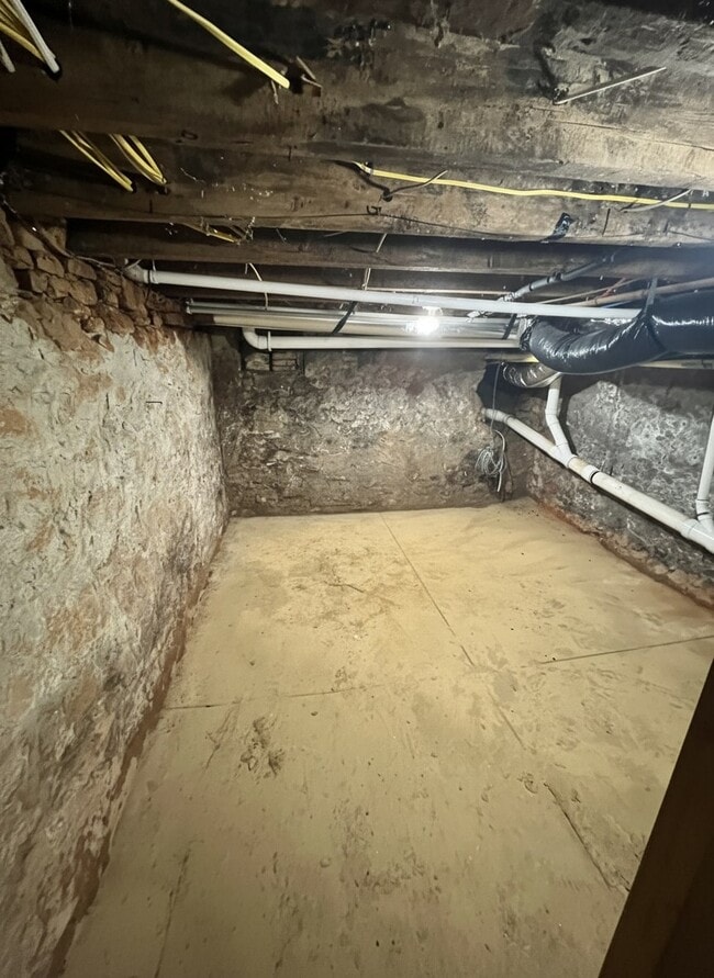 Building Photo - 2515 N Lee St