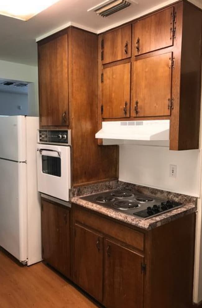 Building Photo - Welcome Home, Cozy House For Rent, JAX Heights