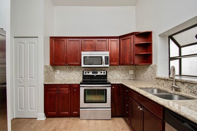 Building Photo - 7794 Villa Nova Dr