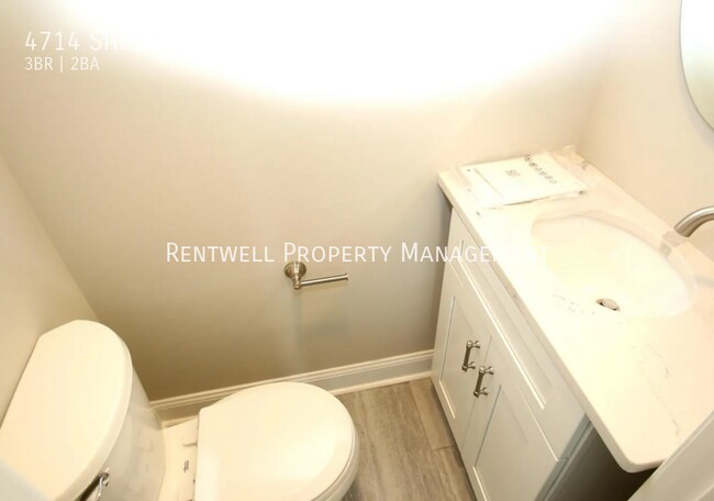 Building Photo - 4714 Sheldon St