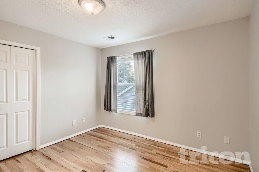 Building Photo - 28501 SW Meadows Loop