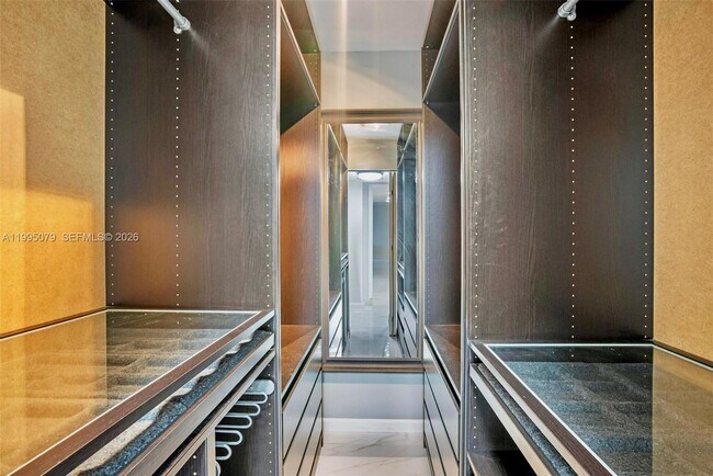 Building Photo - 605 Ives Dairy Rd