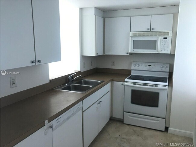 Building Photo - 1250 S Miami Ave