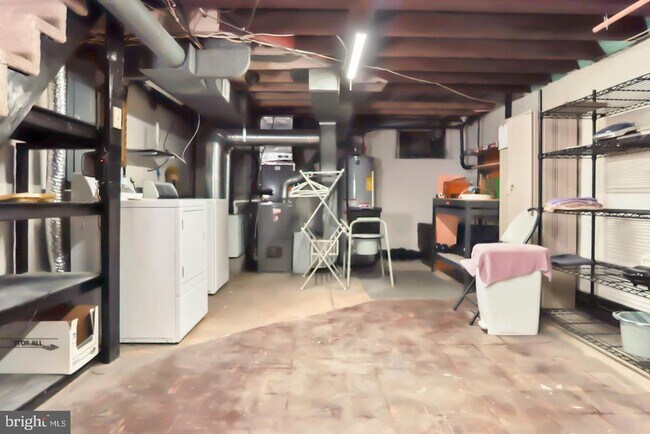 Building Photo - 9 Strathaven Dr