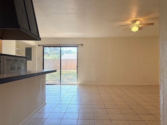 Building Photo - 24411 Beef Canyon Dr