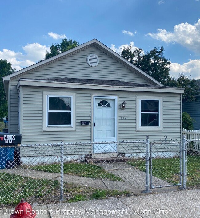 Primary Photo - 2 br, 1 bath House - 419 Anna