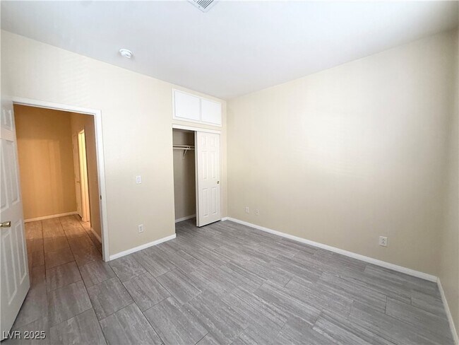 Building Photo - 9289 Mandeville Bay Ave